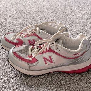 NEW BALANCE Elite edition Women’s Sneakers